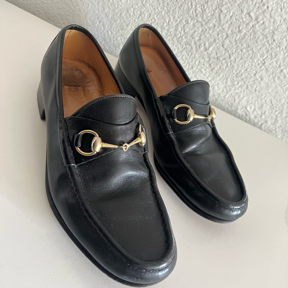 Gucci Black Leather Loafers with Gold Horsebit